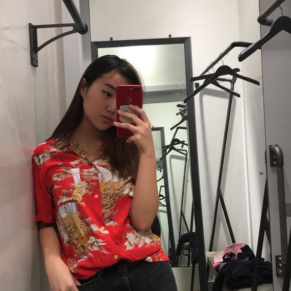 Meet your Posher, Vicky - Picture 1 of 1